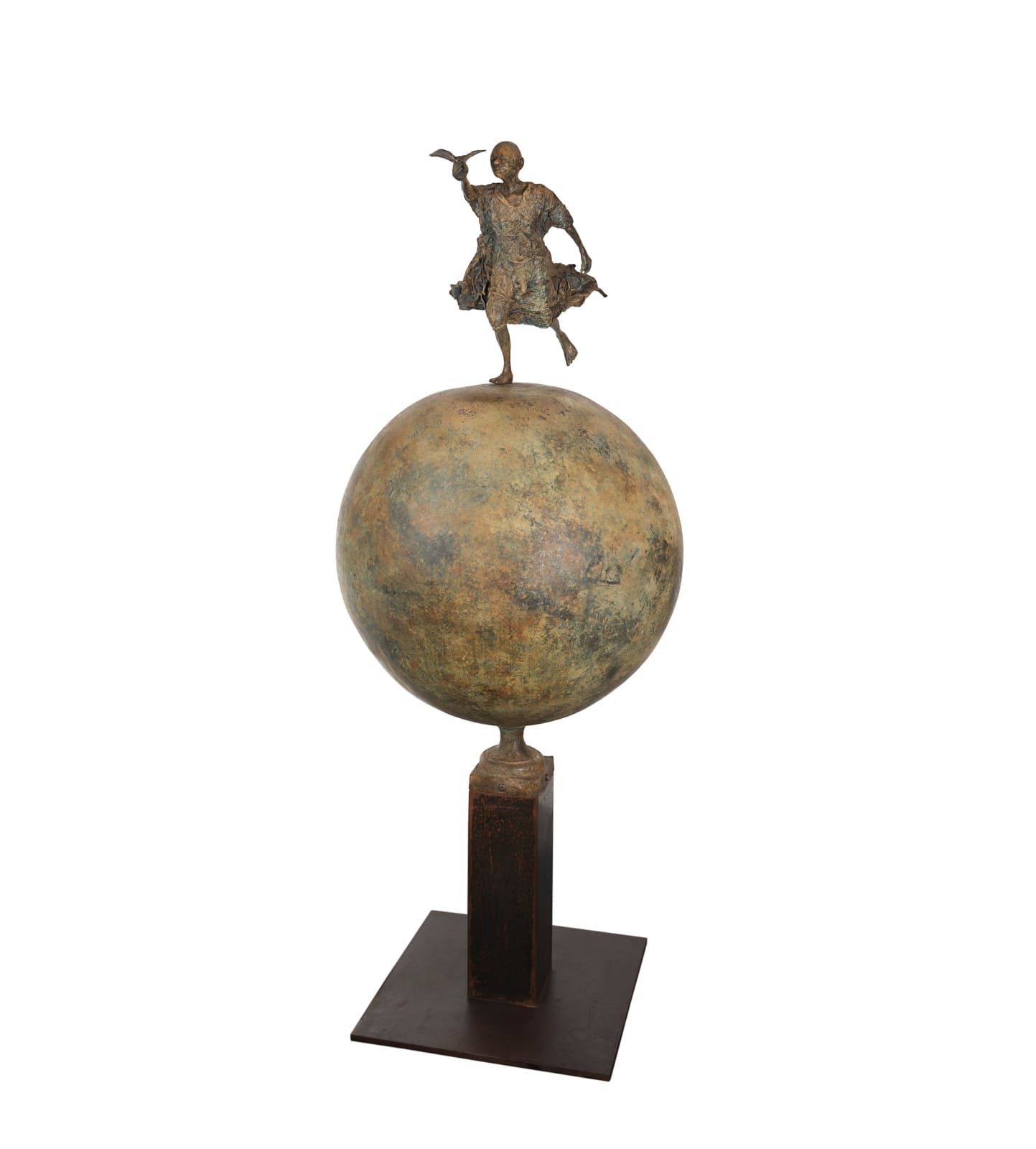 Thuiskomen lieven d'haese hedendaagse bronzen sculptuur een jongen vliegende sculptuur kindersculptuur vliegsculptuur uit de kindertijd Art Yi tuin beeldentuin art design kunstgalerie in brussel