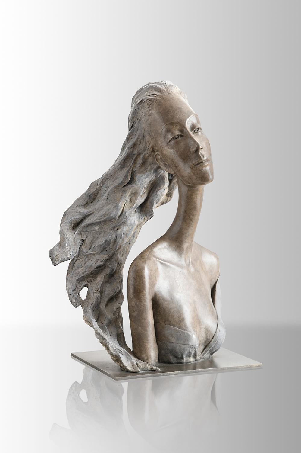 romantiek vrouw beeldhouwwerk portretsculptuur hedendaagse kunst Hedwige Leroux Art Yi-galerij Kunstgalerij Brussel