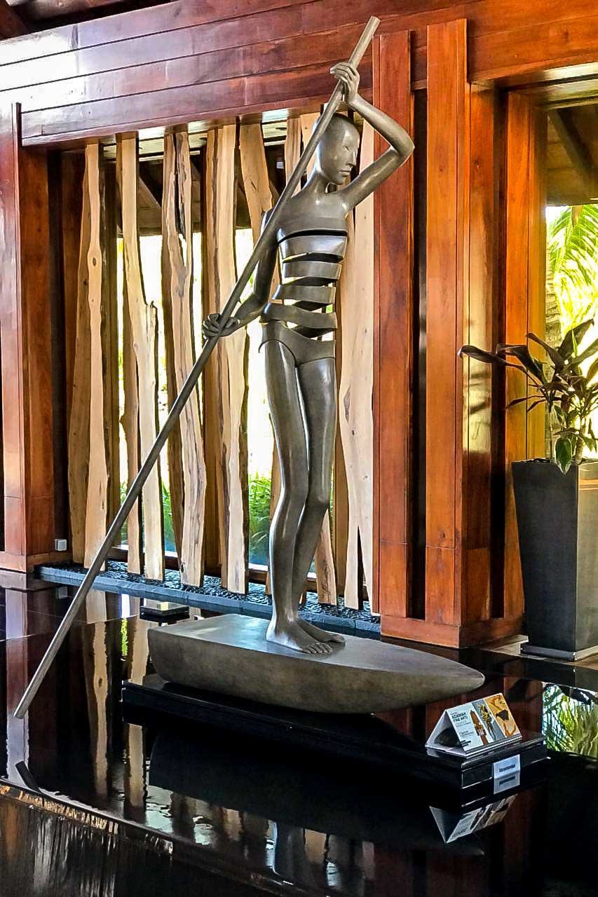 borigine beautiful girl on a boat contemporary bronze garden sculpture monumental sculpture isabel miramontes garden decoration design swimming pool chair art yi gallery brussels