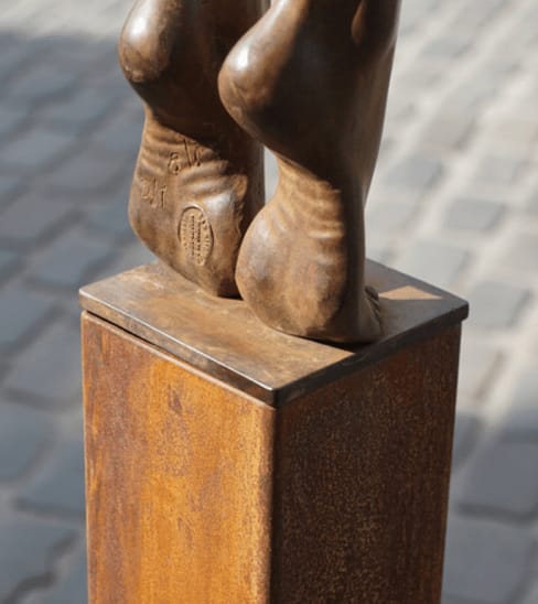 Secouez tout Marc de Corte danse femme sculpture danse sculpture fille sculpture jardin sculpture bronze sculpture contemporaine sculpture Galerie Art Yi Galerie d'art de Bruxelles