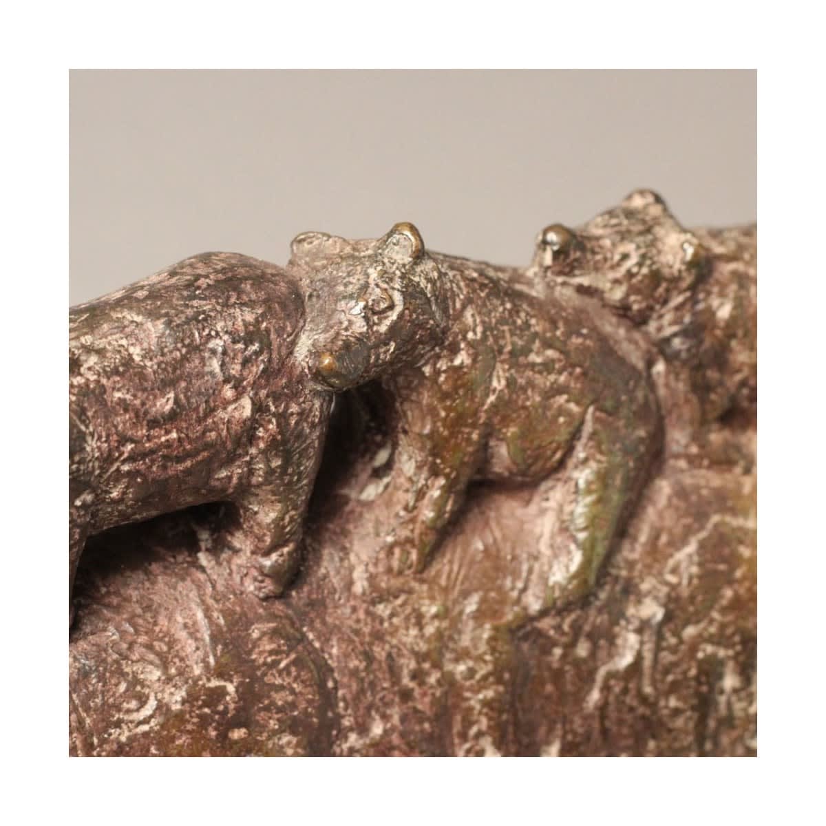 promenade des ours animal mignon et adorable sculpture d'ours en bronze contemporain bébé ours et mère sophie verger