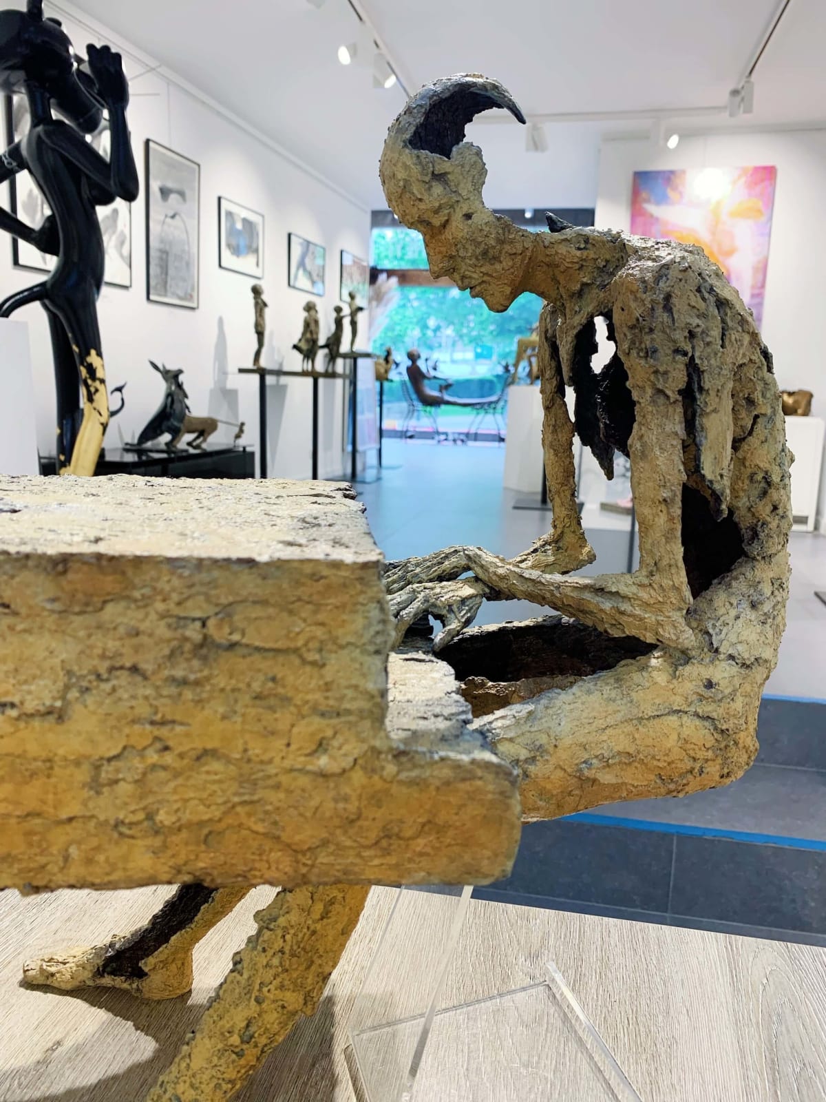virtuose pianist musician bronze contemporary sculpture jacques van den abeele at art yi gallery brussels