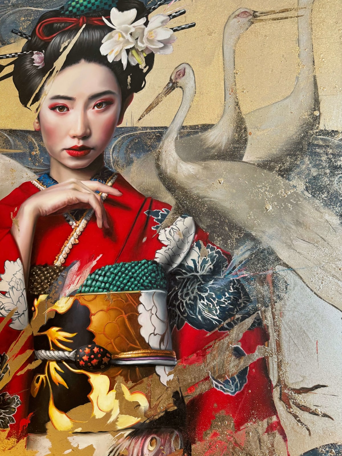 Gold and water Damien Bassez beautiful japanese geisha woman in kimono contemporary japanese painting of figuration Art Yi gallery Brussels art gallery