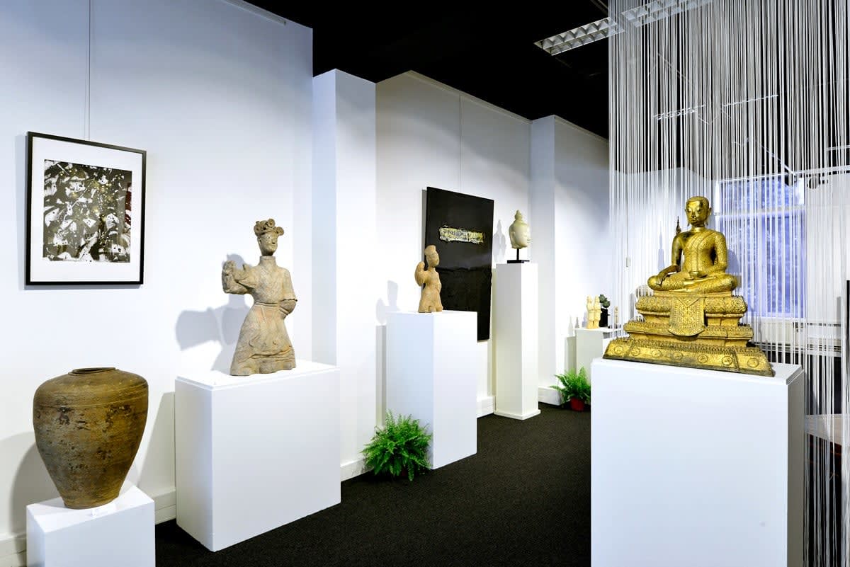 Bangkok statue de Bouddha Ratanakosin Thaïlande bouddha asiatique antiquea bouddha doré bouddha bronze art yi galerie d'art de bruxelles