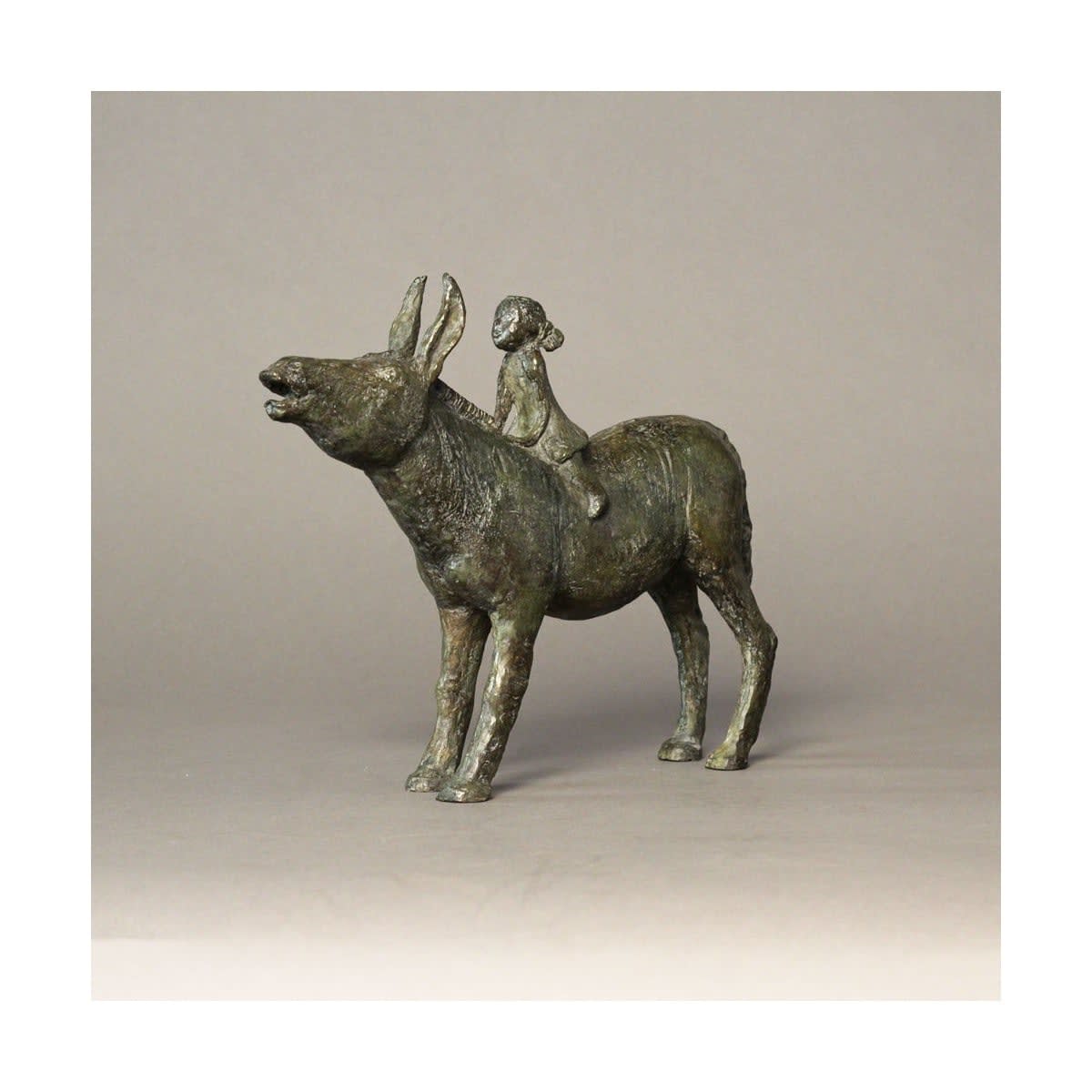 Esel und das kleine Mädchen Sophie Verger schöne Bronzeskulptur von Esel und Mädchen Skulptur Tierskulptur zeitgenössische Skulptur Kunst Zur Galerie Brüsseler Kunstgalerie