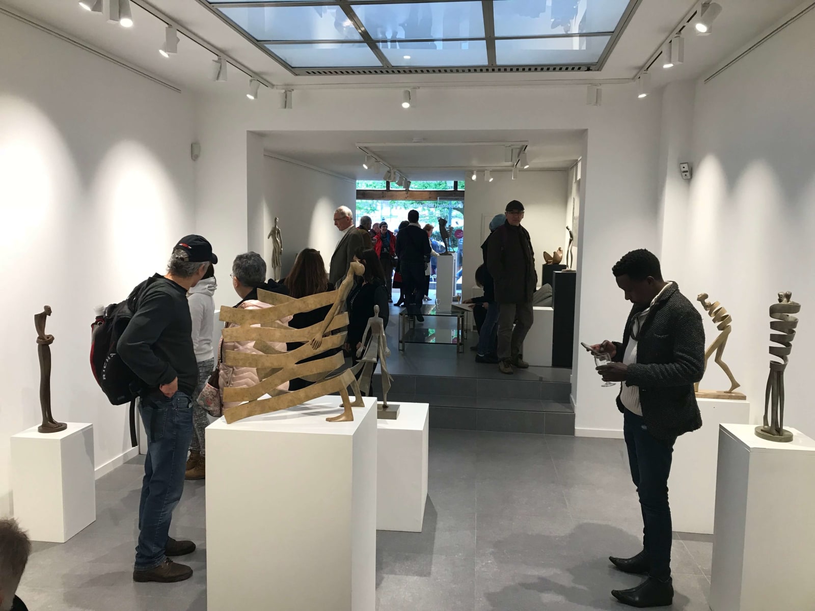 Meereswindskulptur Isabel Miramontes zeitgenössische Skulptur Bronzeskulptur Meeresskulptur Innenarchitektur Art Yi-Galerie Brüsseler Kunstgalerie