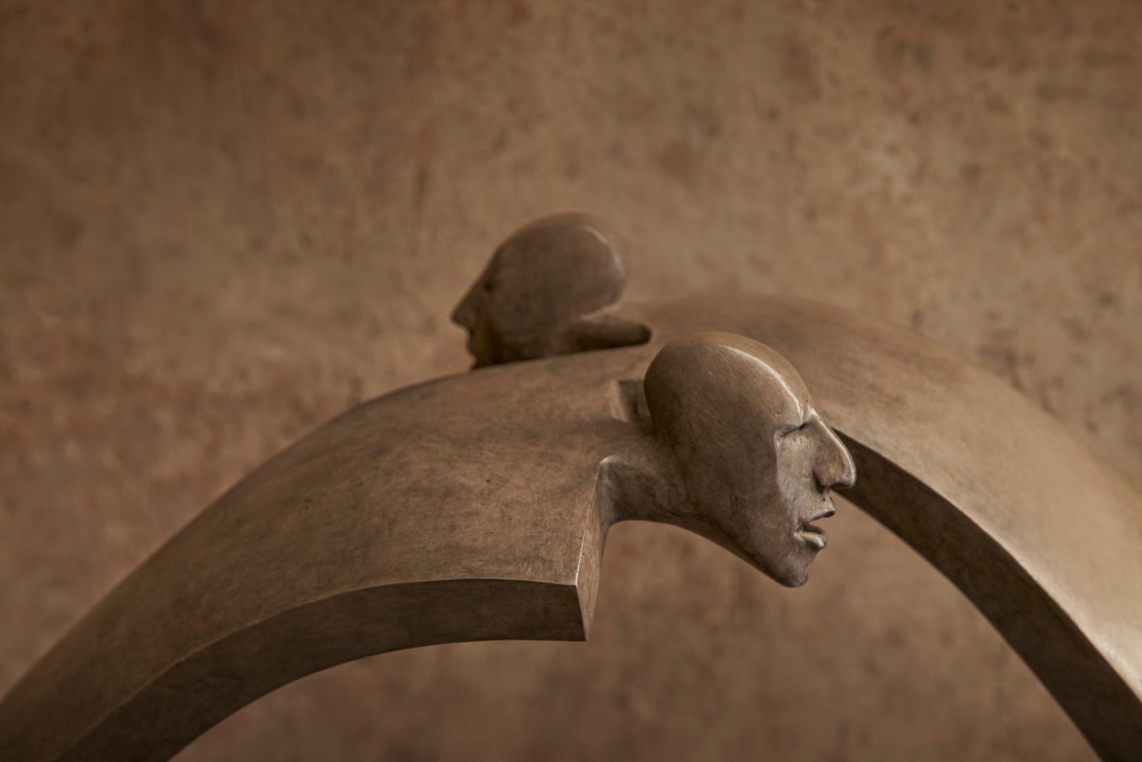 Mighty bridge sculpture Isabel Miramontes garden sculpture garden design garden decoration art contemporary sculpture bronze sculpture interior design at hotel Barsey by Warwick Art Yi gallery Brussels art gallery