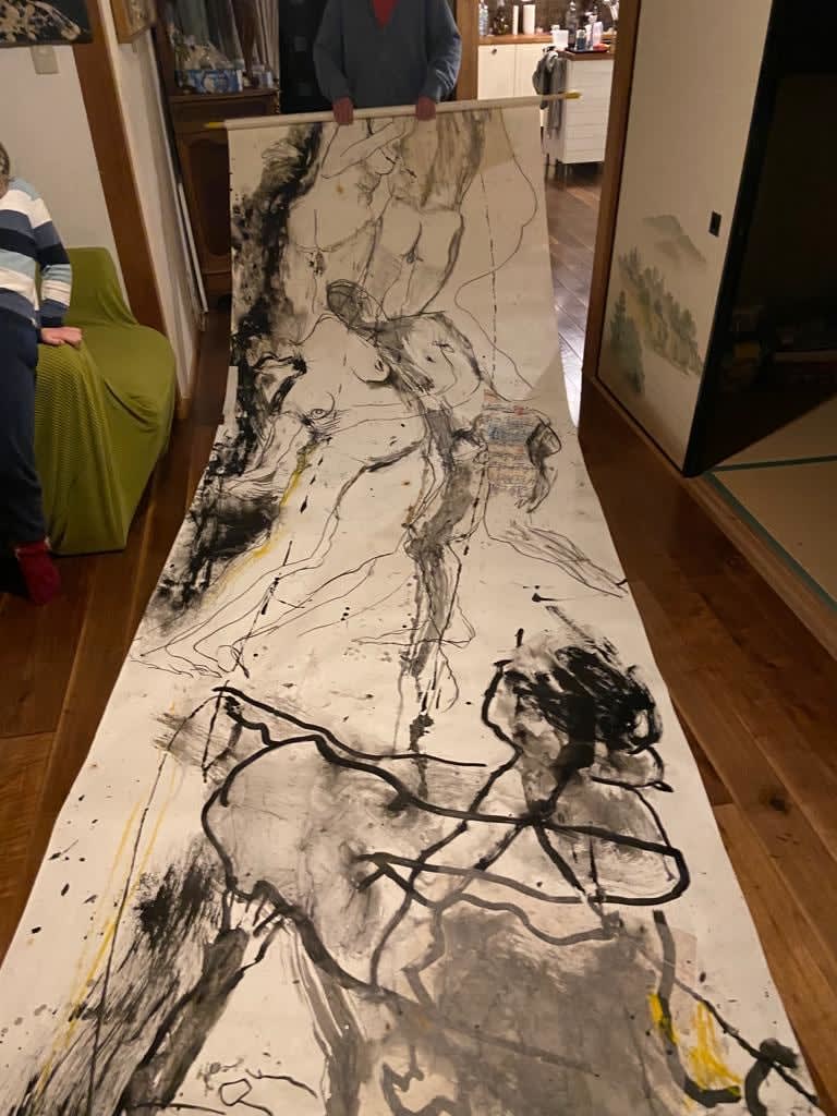 Long rouleau peinture à l'encre art femme nue et musique danse artiste japonais à l'encre peintre Keisuke Watanabe dessin contemporain fin collection d'art technique mixte galerie d'art bruxelles art yi