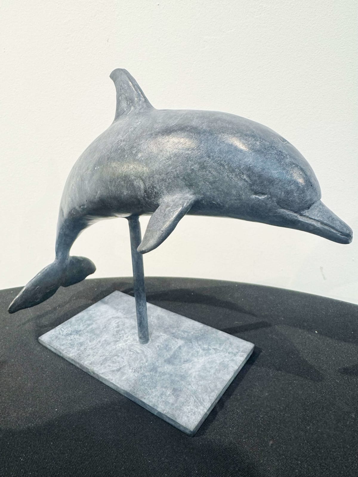 dauphin bronze sculpture Sylvie Gaudissart cute dauphin jumping out of water fish sculpture animal sculpture art Art Yi gallery Brussels art gallery