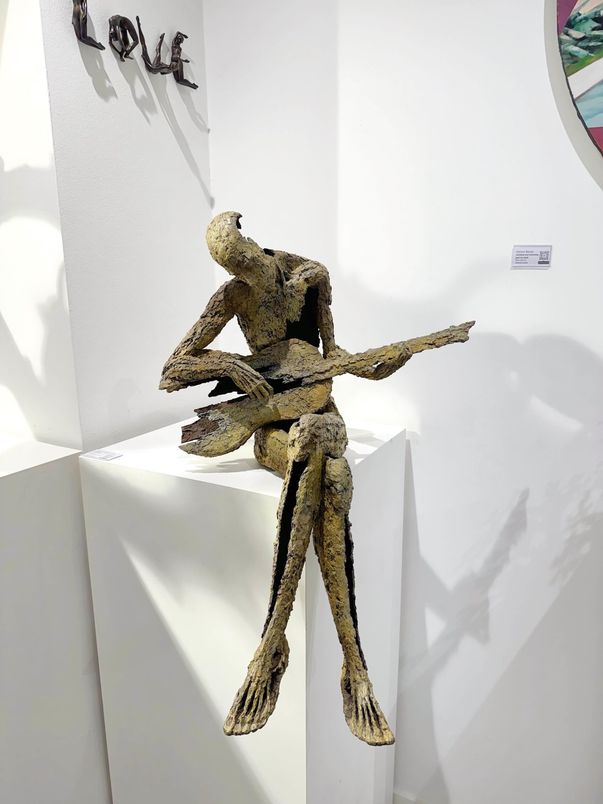 guitarist sculpture of Jacques Van Den Abeele musician sculpture music sculpture contemporary sculpture bronze sculpture Art Yi gallery Brussels art gallery