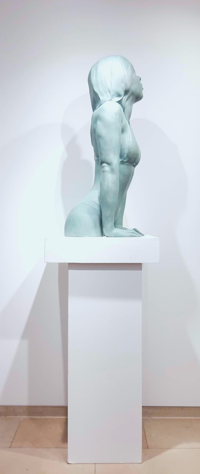 De manier waarop ik groei Marc de Corte zwemmende vrouw sculptuur zwem sculptuur zwemmeisje sculptuur sculptuur tuin sculptuur bronzen sculptuur hedendaagse sculptuur Kunst Yi galerie Brusselse kunstgalerie