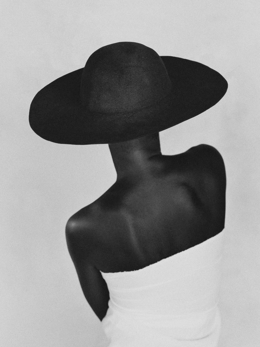 Bastiaan Woudt, Two Hats, 2019