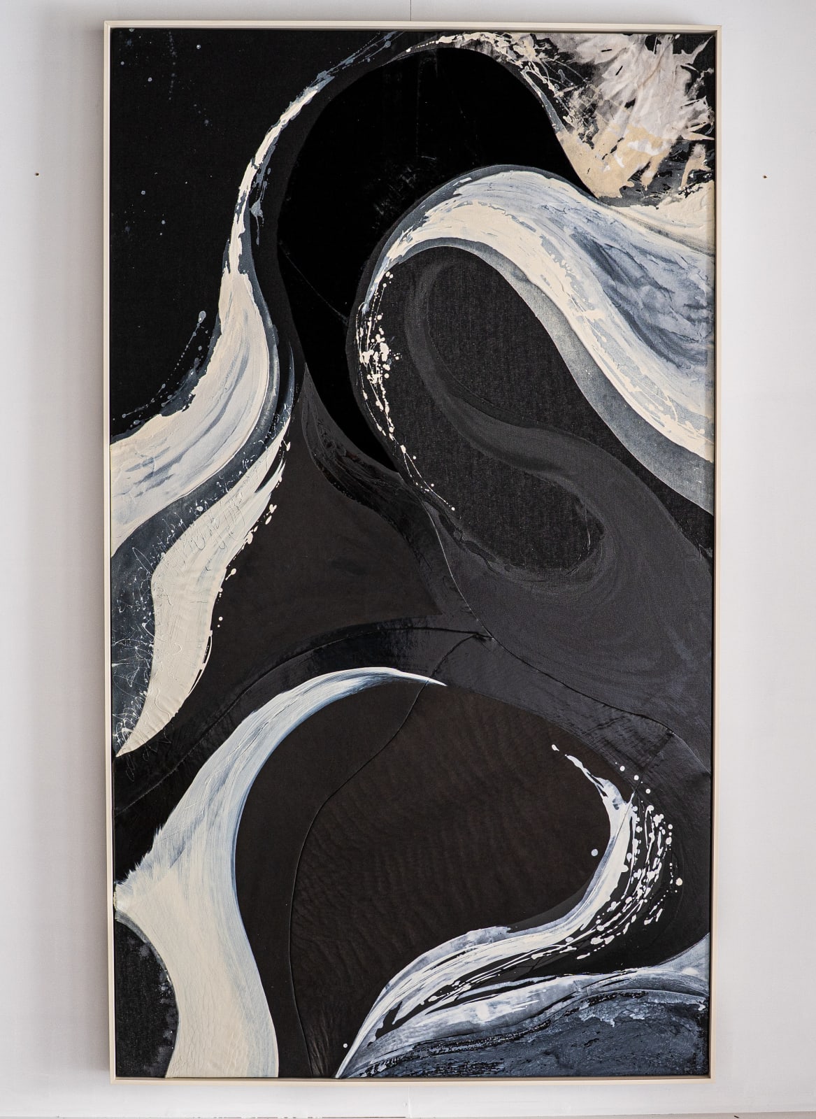 Meg Gallagher, Weightless, 2025