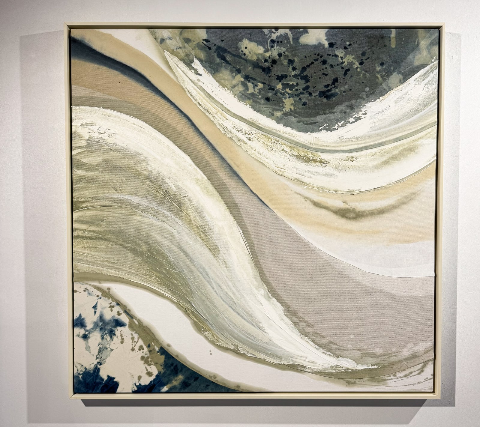 Meg Gallagher, Feet In The Grass, 2025