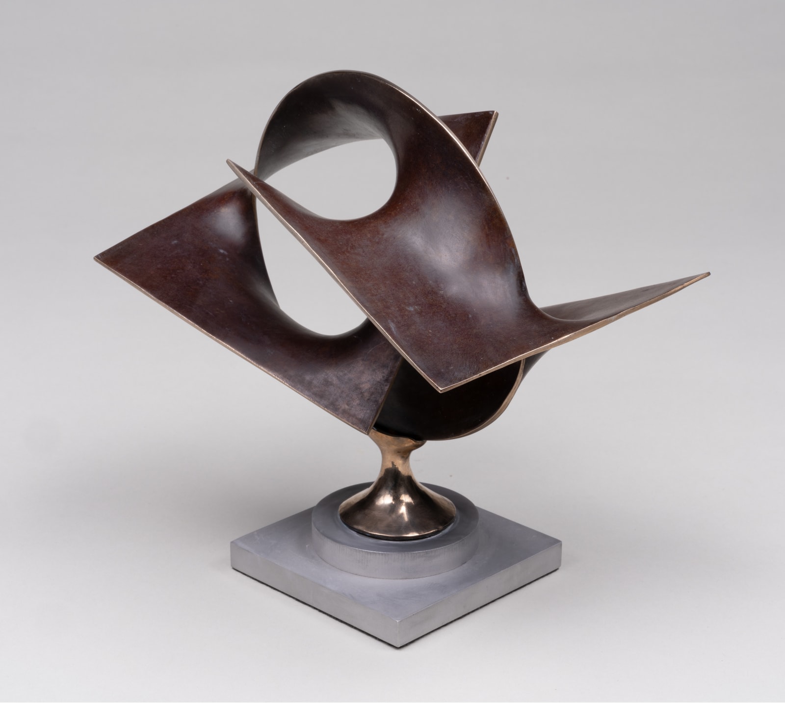 Robert Engman, Two Squares & One Circle, Variation 3