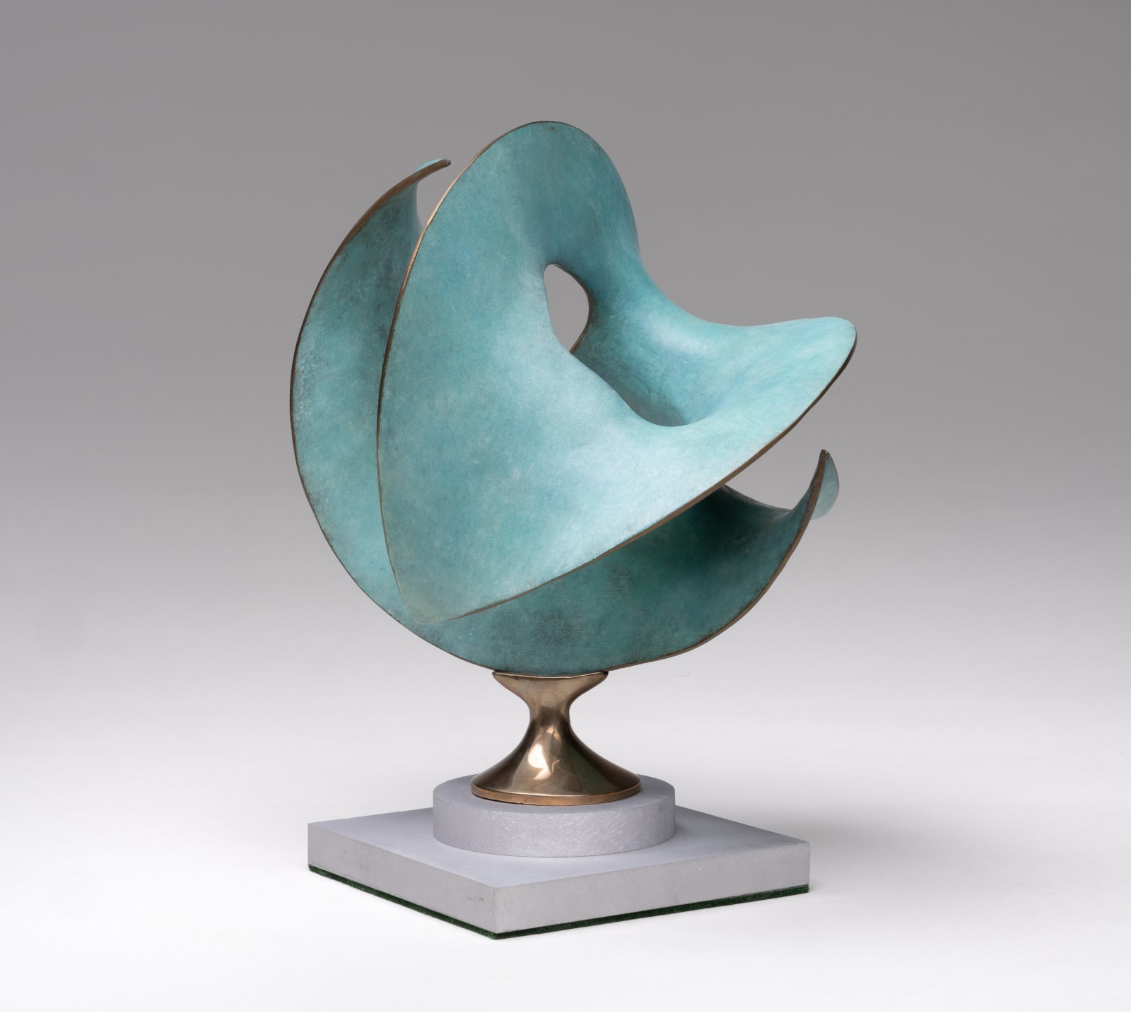 Robert Engman, Crescents, Variation 2