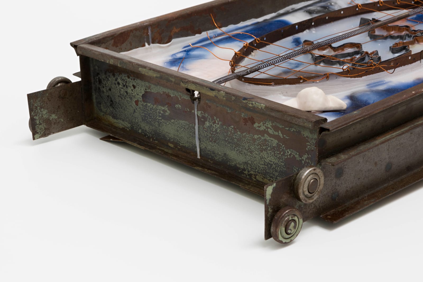 Anna Bella Geiger, Orbis Descriptio com dois ventos, 1999