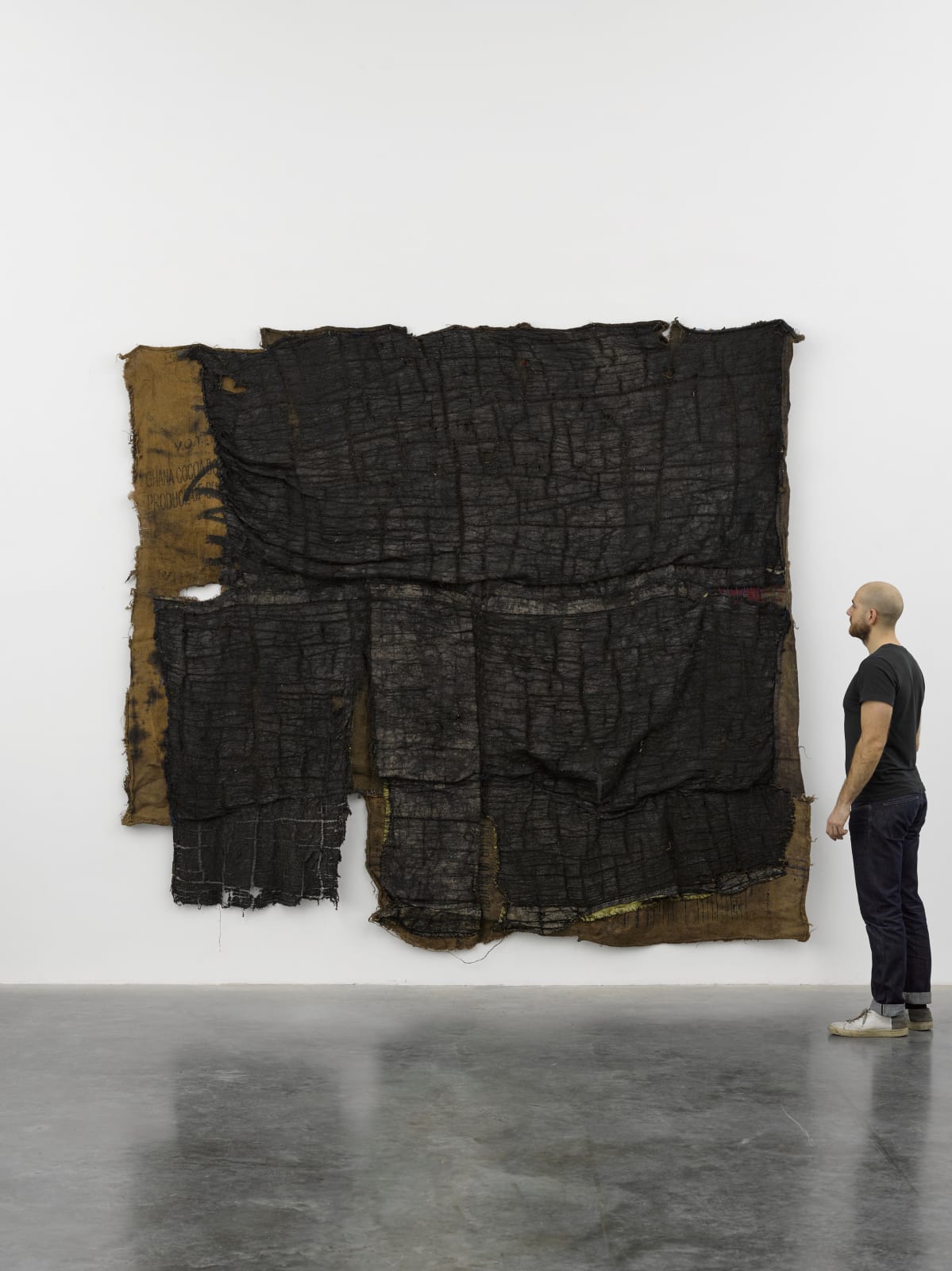 Ibrahim Mahama, HAMIDA, 2017