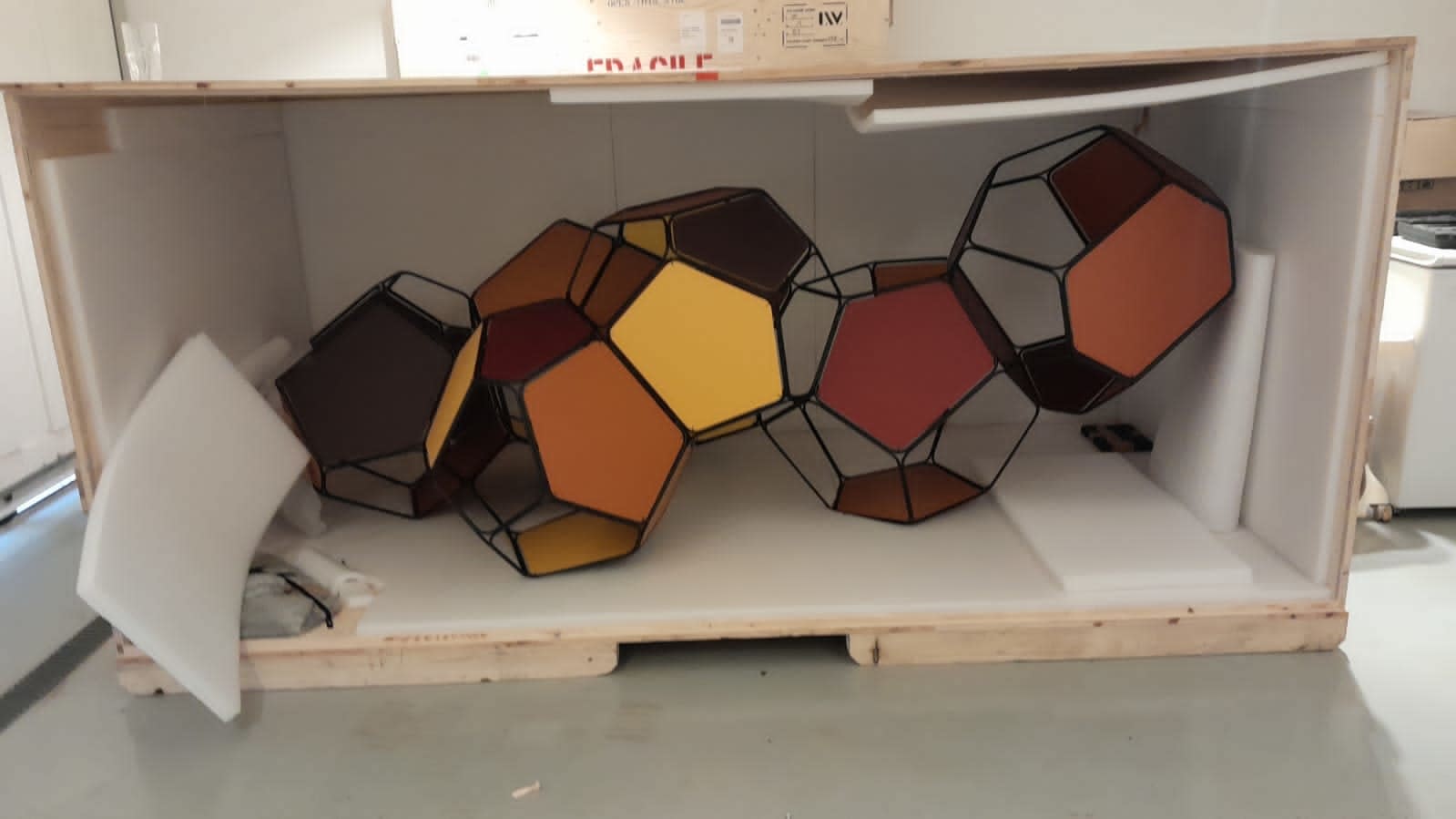 Tomás Saraceno, Silent Autumn (Ross 508 B/M+M), 2022