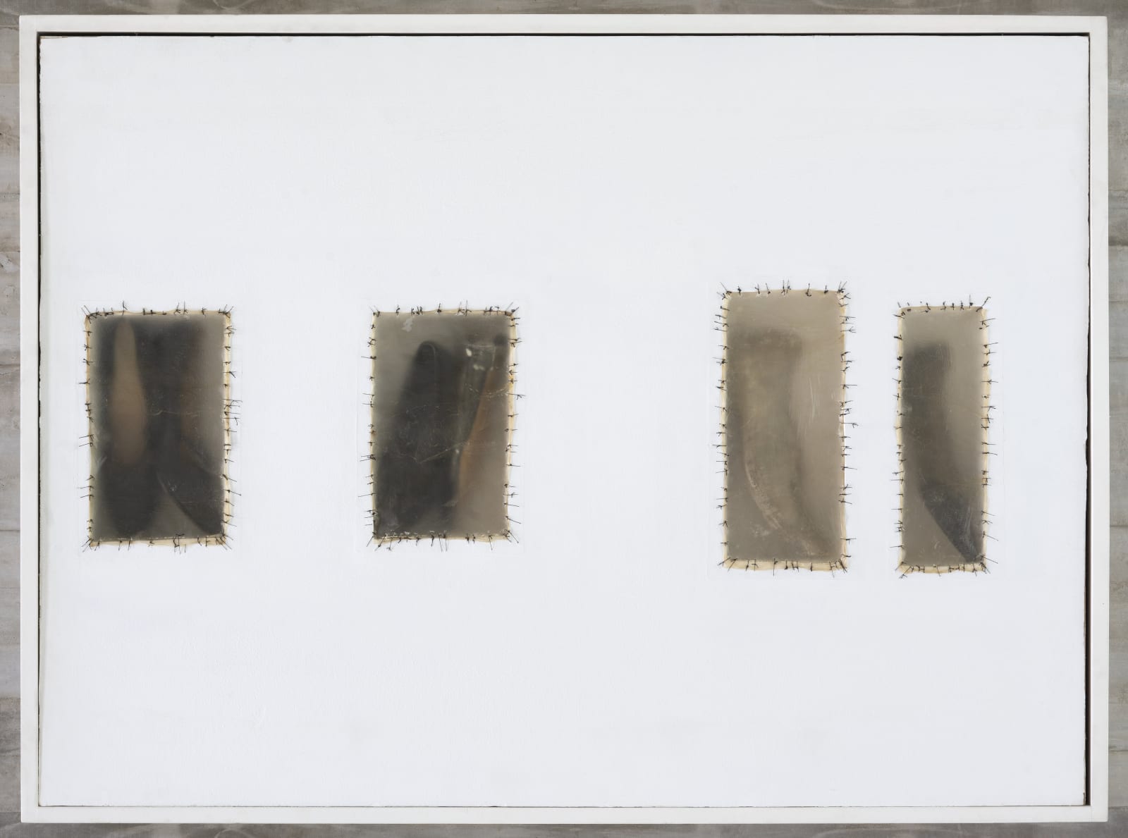 Doris Salcedo, Atrabiliarios, 1992-1993