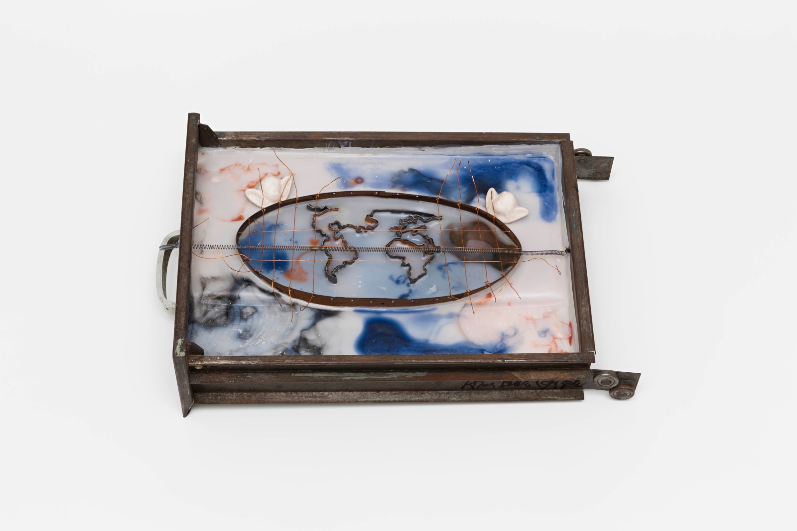 Anna Bella Geiger, Orbis Descriptio com dois ventos, 1999
