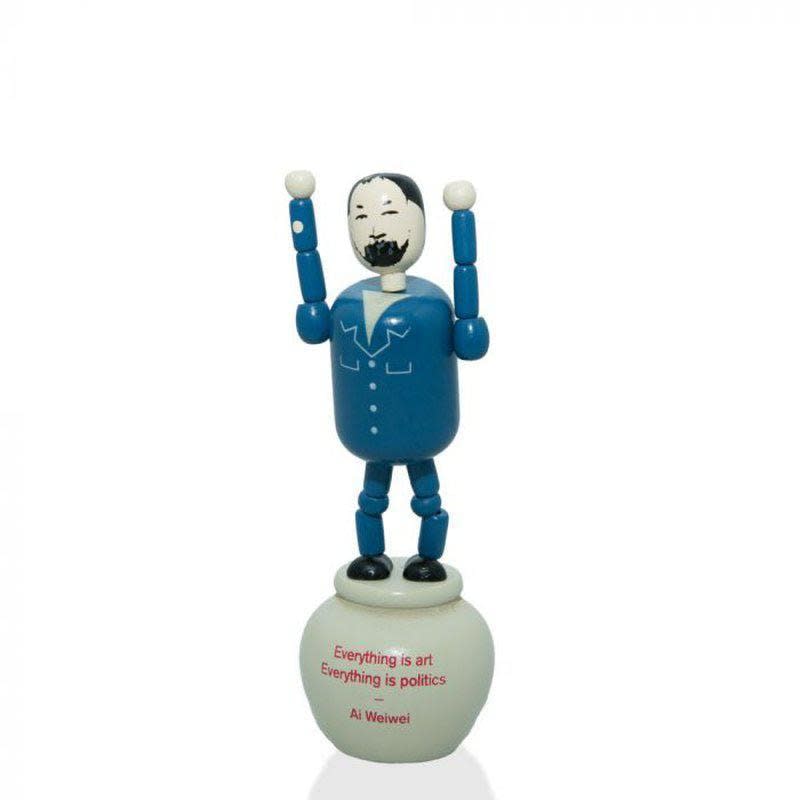 Ai Weiwei, Everything is Art, Everything is Politics, 2015