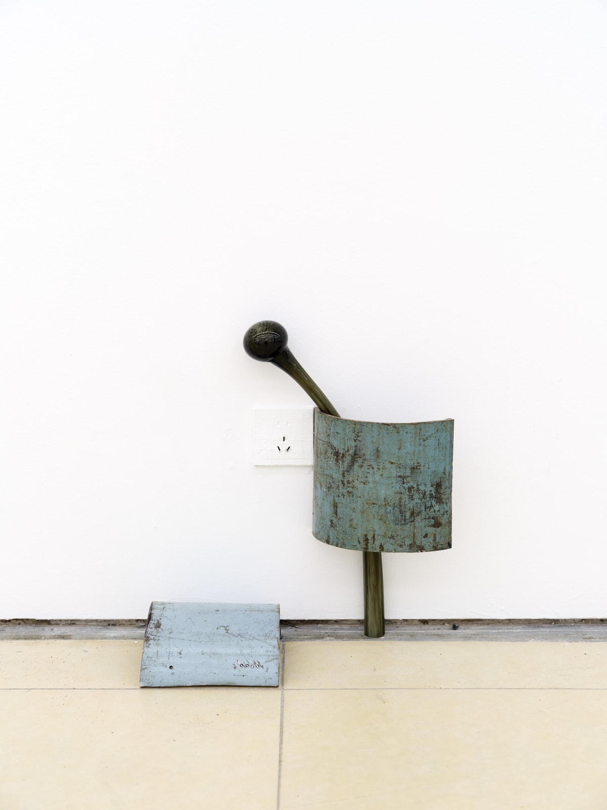 Zhang Yibei 张移北, Vase花瓶, 2021