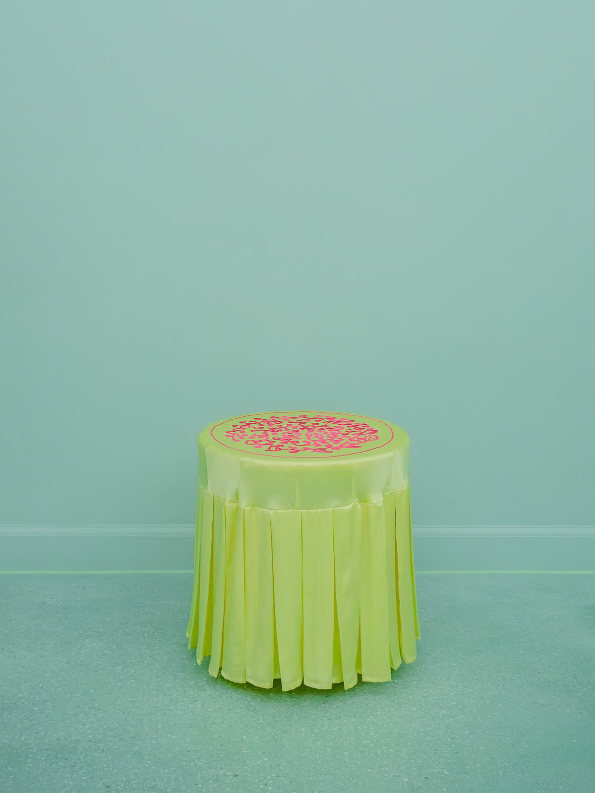 Duyi Han 韩笃一, Beta-Endorphin Side Table β-内啡肽边桌, 2023