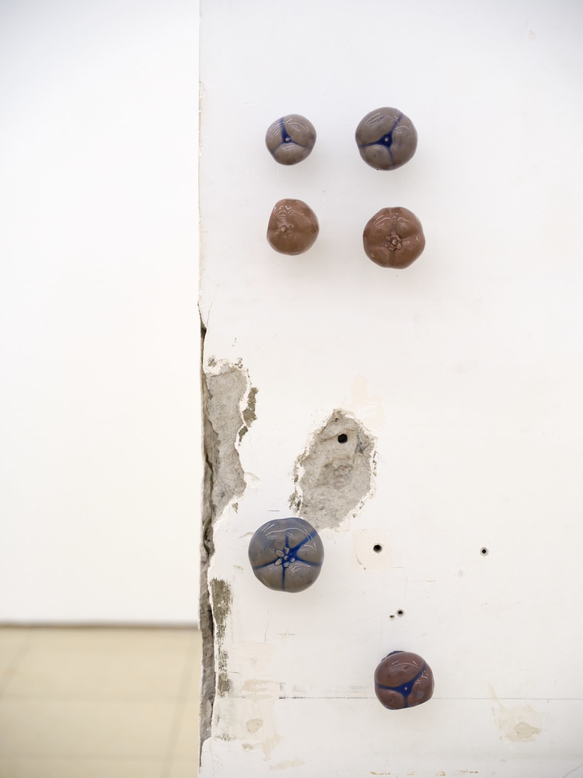 Zhang Yibei 张移北, Vase 花瓶, 2021