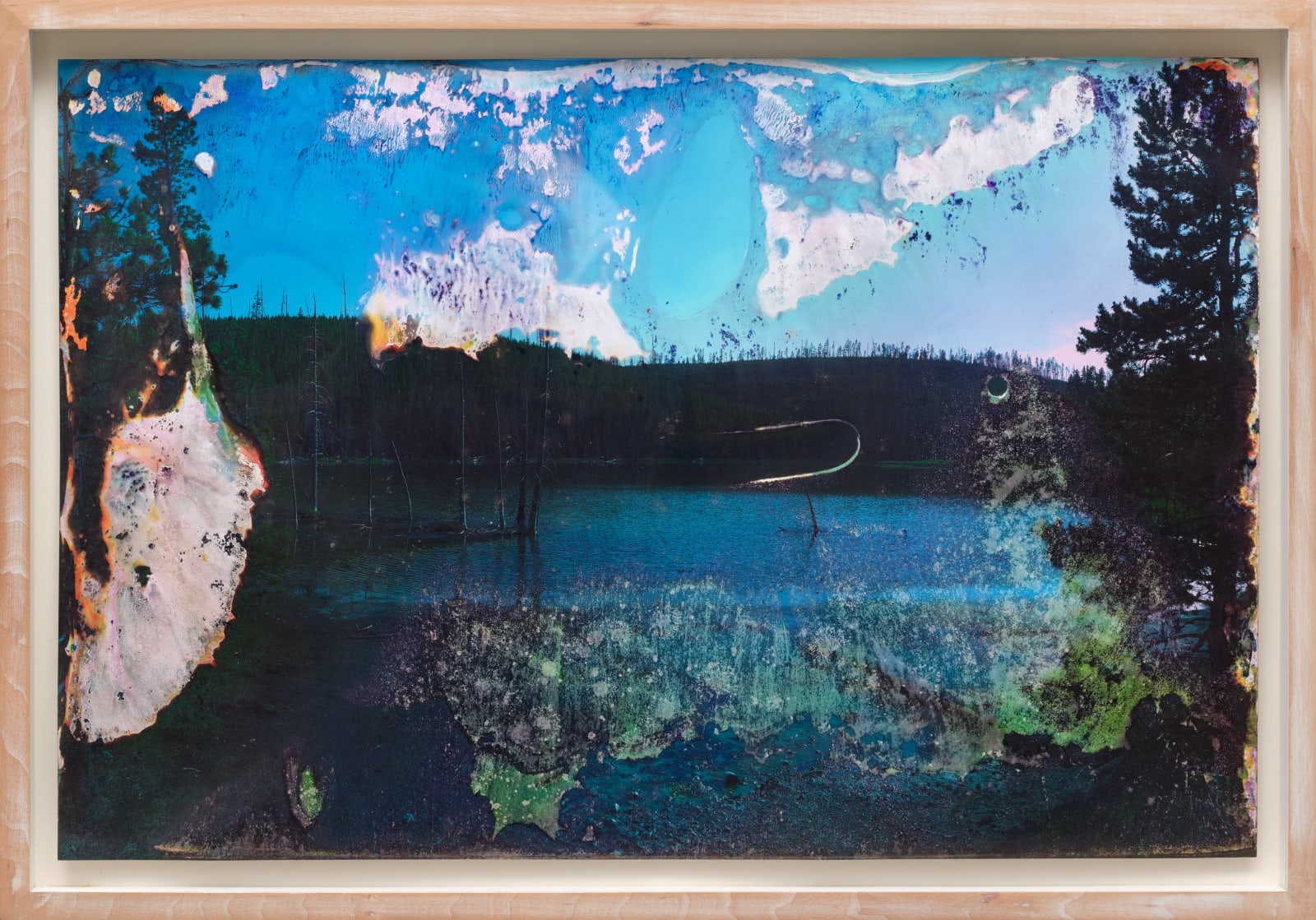 Matthew Brandt 马修·布兰特, Rainbow Lake 七彩湖, 2013