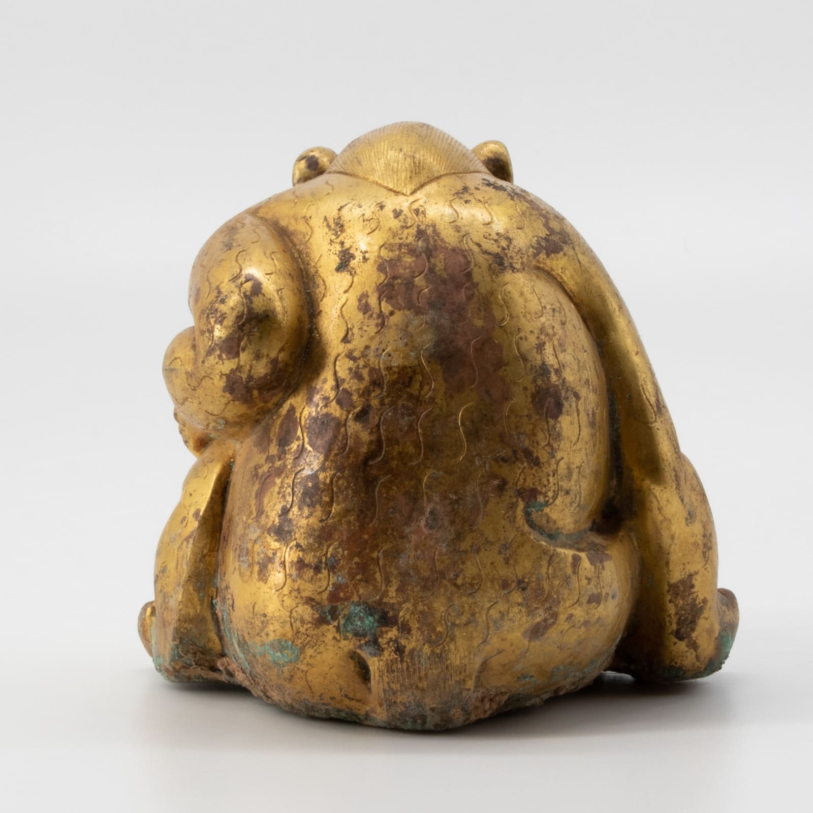 Figure of a Seated Bear, 206 BCE - 220 CE