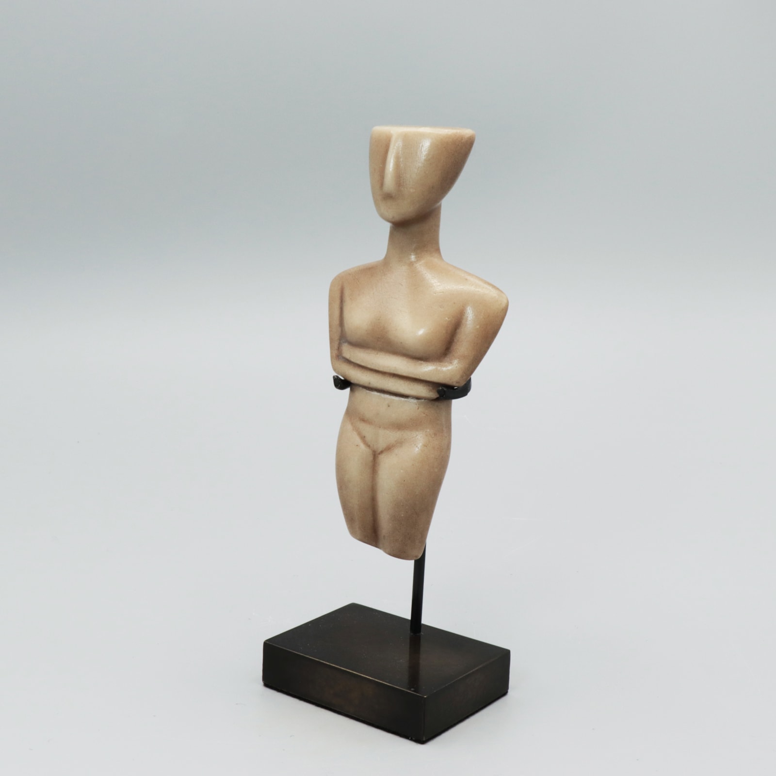 Female Cycladic Figurine, 2800 BC - 2300 BC