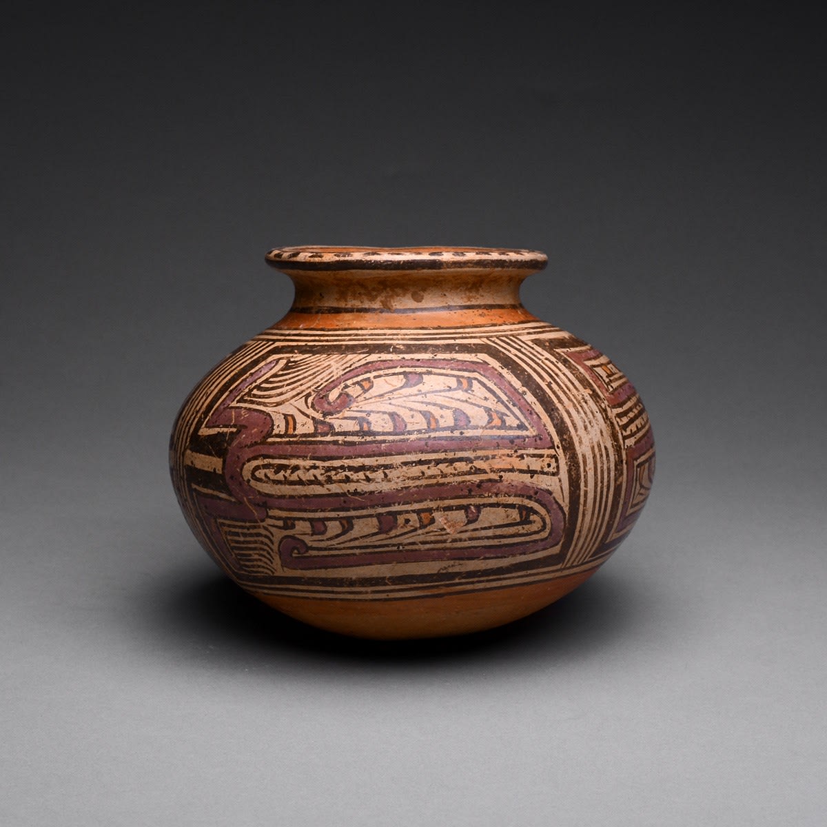 Cocle Terracotta Round Vase, 500 CE - 1000 CE