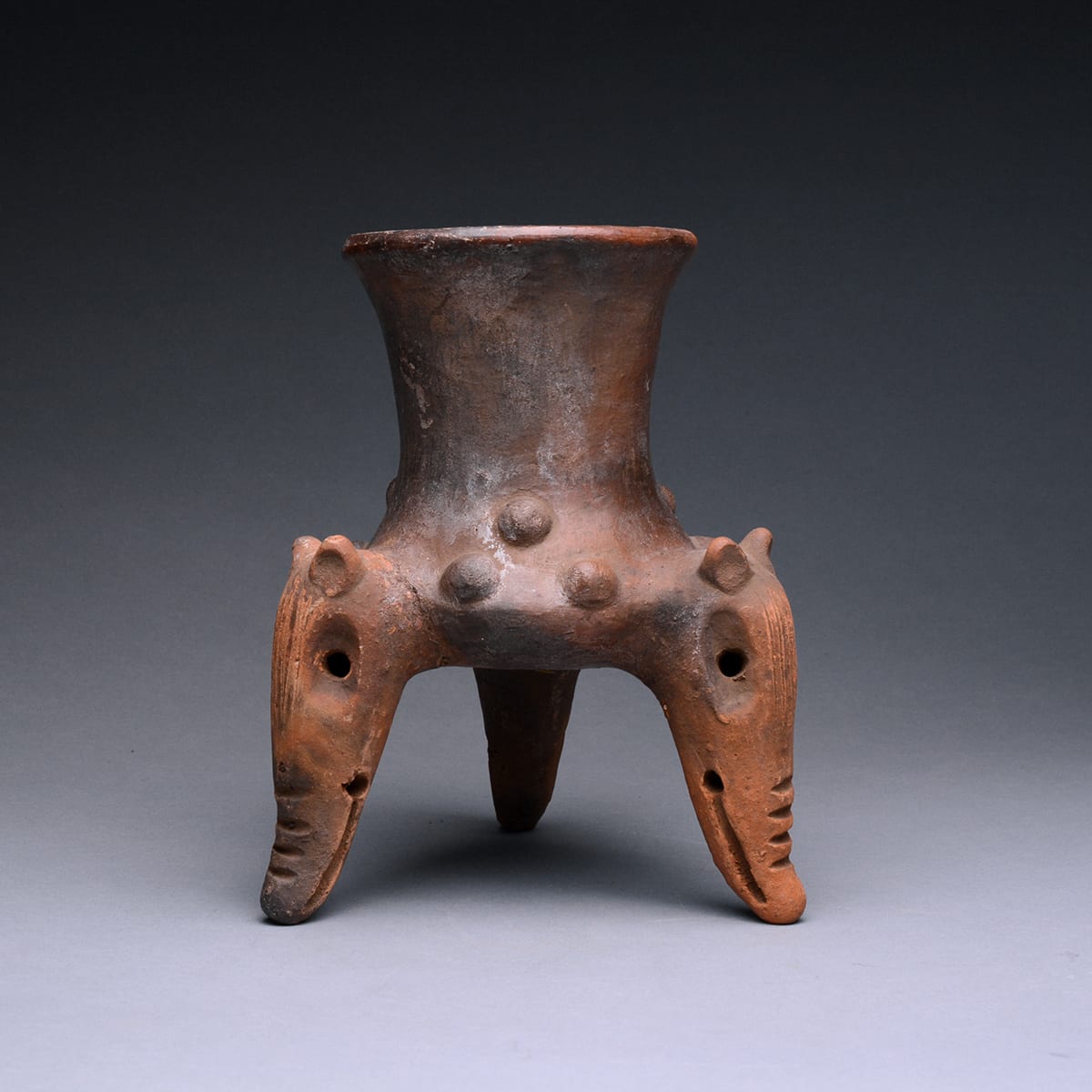 Tripod Vessel, 500 CE - 1000 CE