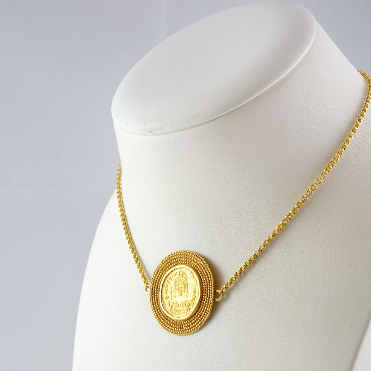 Byzantine Revival Gold Necklace Featuring a Byzantine Gold Coin Emperor Justinian I, 527 CE - 565 CE