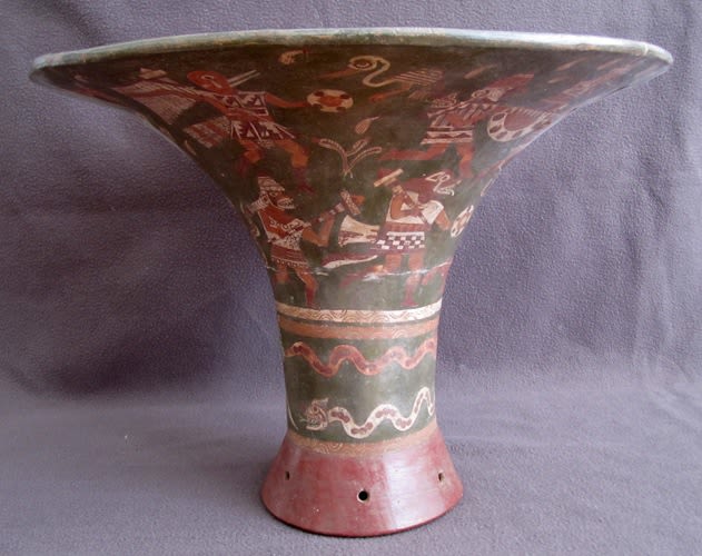 Moche Painted Terracotta Florero Vessel, 600 CE - 800 CE
