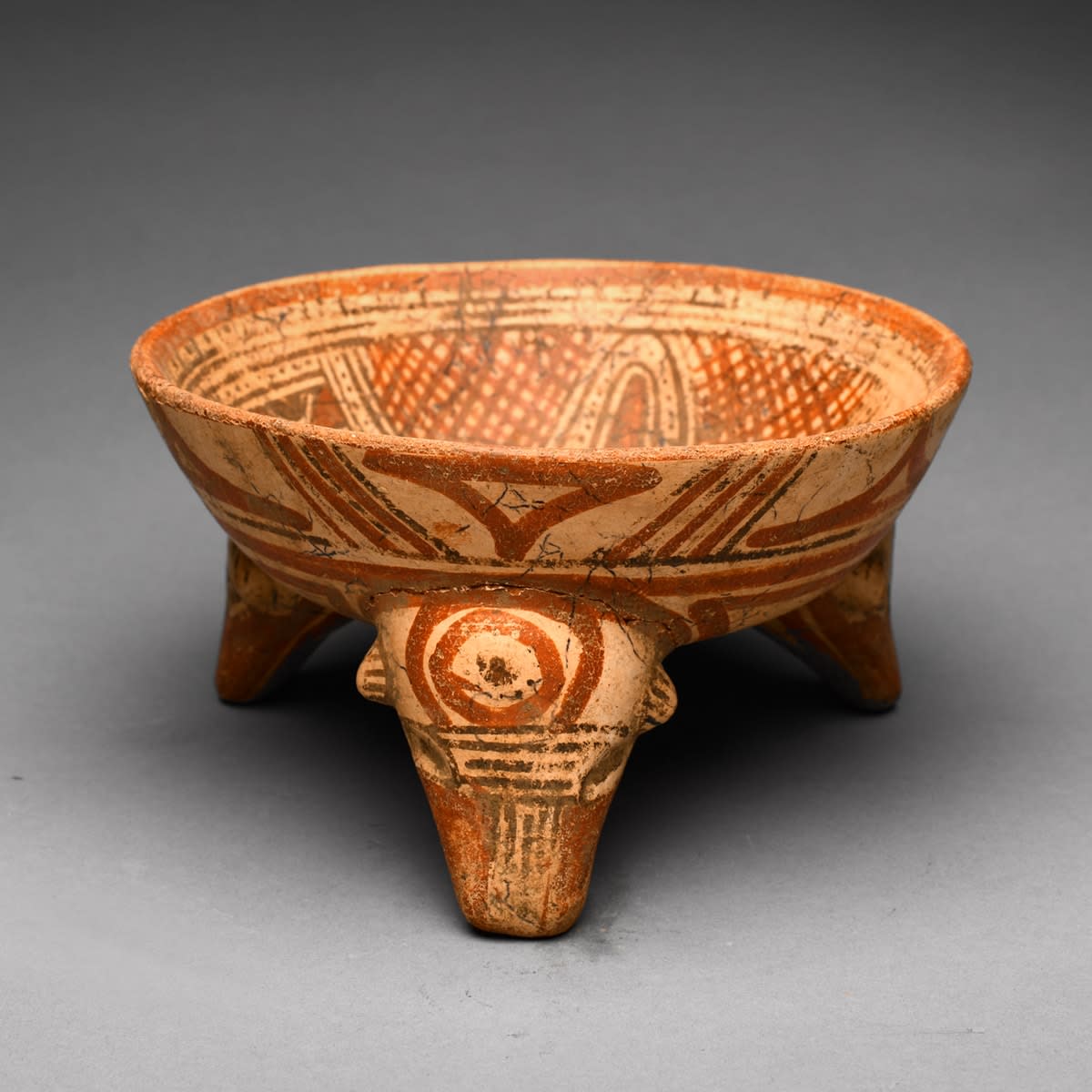 Ceramic Bowl With Anthropomorphic Legs, 500 CE - 800 CE