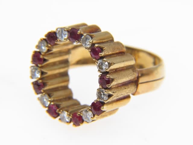 18 K Gold Ring with Ruby And Diamond stones