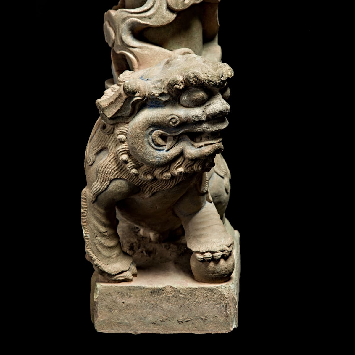 Pair of Fu Dog Stone Columns, 1368 CE - 1644 CE