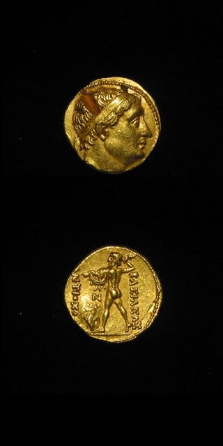 Bactrian Gold Stater of Diodotus I as Satrap under Antiochos II, 255 BCE - 245 CE