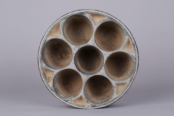 Bactria-Margiana schist cosmetic vessel