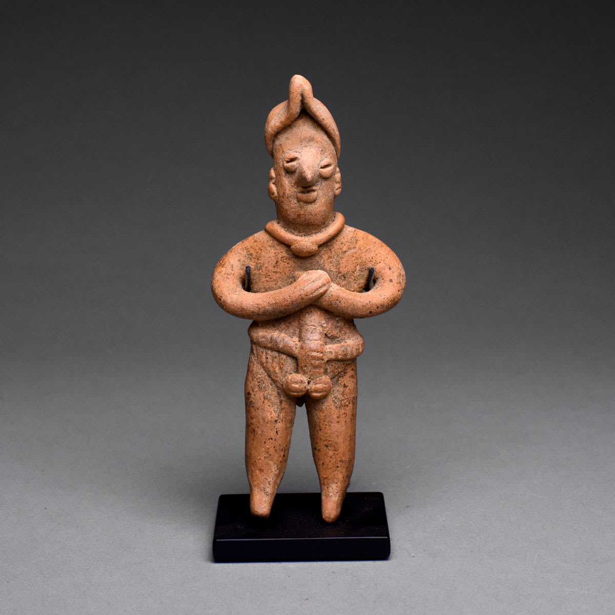 Tuxcacuesco-Ortices Style Colima Terracotta Sculpture of a Ballplayer, 300 BCE - 300 CE