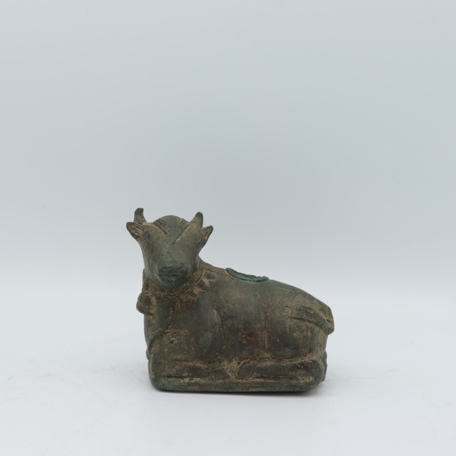Bronze Nandi bull sculpture, c. 12th-13th century CE