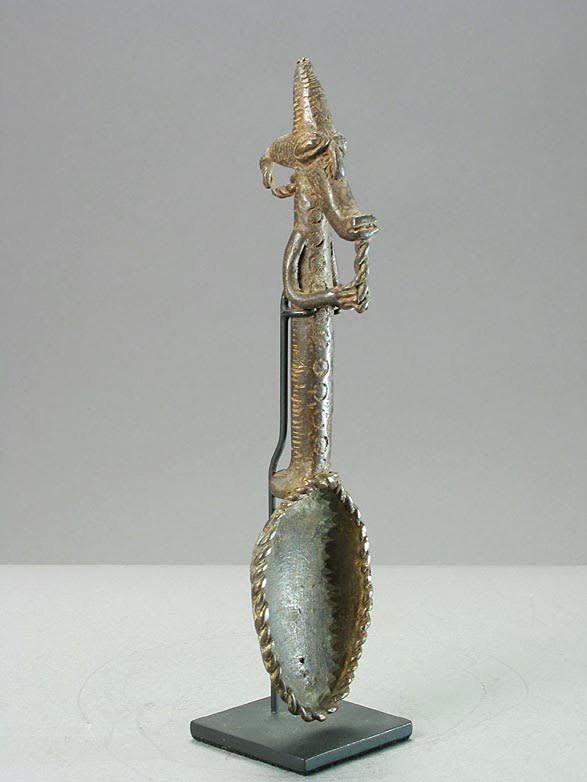Fanti Bronze Spoon for Measuring Gold, 19th Century CE - 20th Century CE
