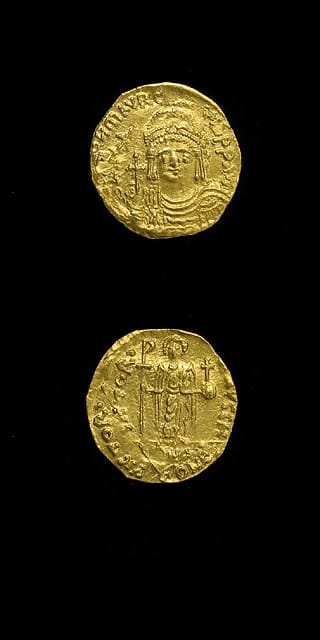 Byzantine Gold Solidus of Emperor Maurice Tiberius, 582 CE - 602 CE