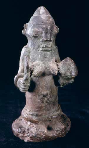 Yoruba Bronze Ogboni Sculpture of a Woman, 1600 CE - 1800 CE