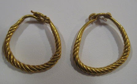 Pair of Roman Twisted Gold Earrings, 100 CE - 300 CE