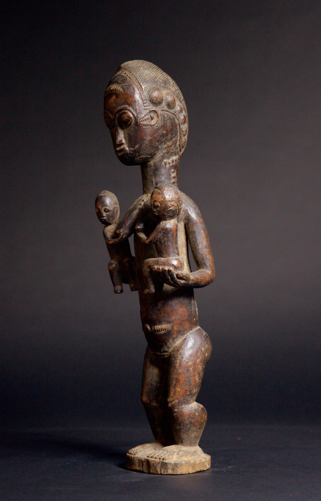 Baule Figure of a Woman and Children, 19th - 20th century