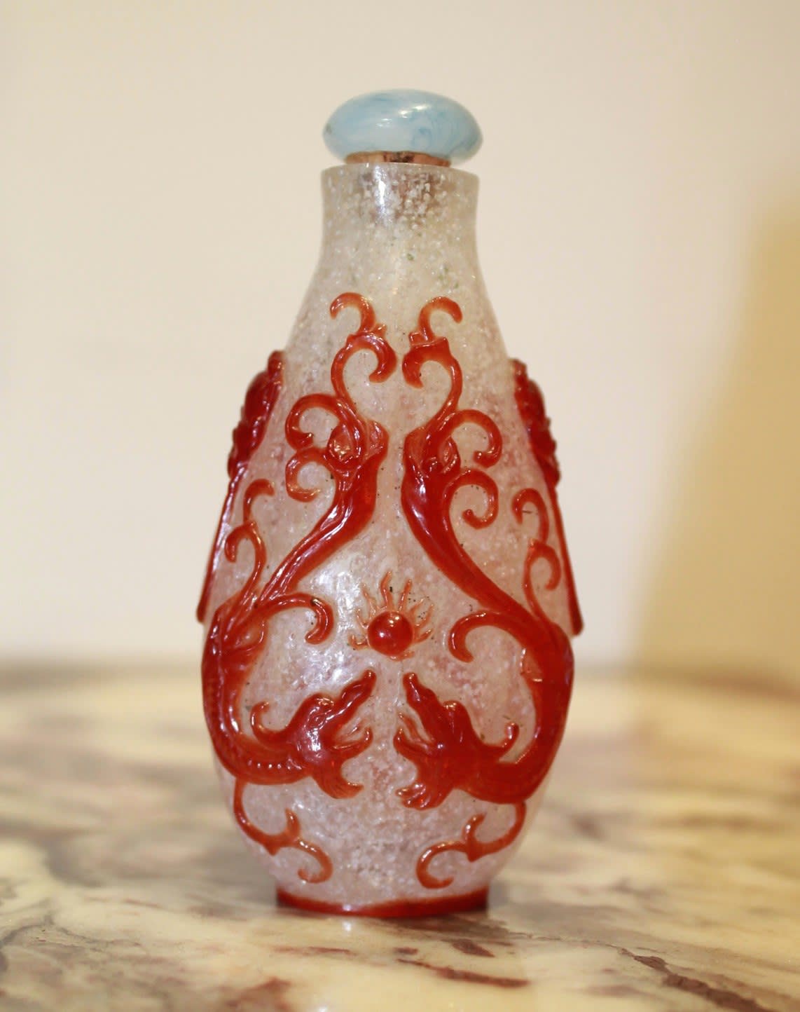 Snuff bottle in Peking Glass, 18th Century CE - 19th Century CE