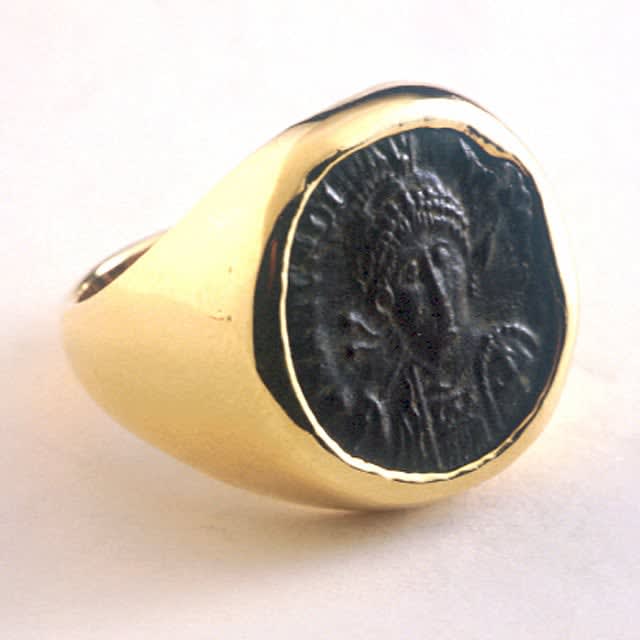 Gold Ring with Bronze Coin of Emperor Arcadius, 383 CE - 408 CE